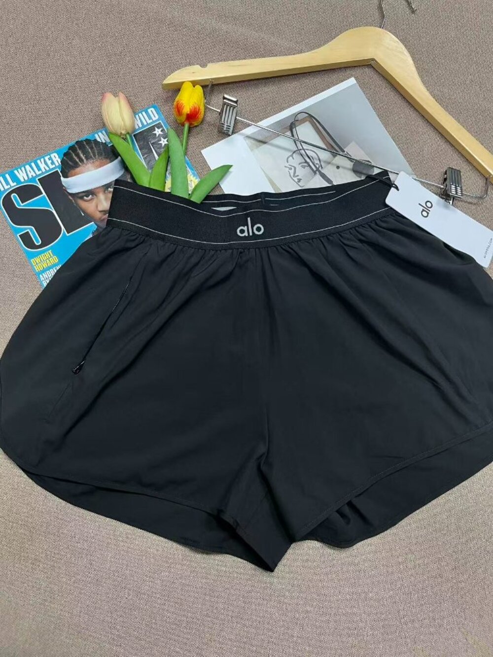 💪ALO Yoga Match Point Short in Black 🏃‍♀️gym‑to‑street NWT - Picture 2 of 8
